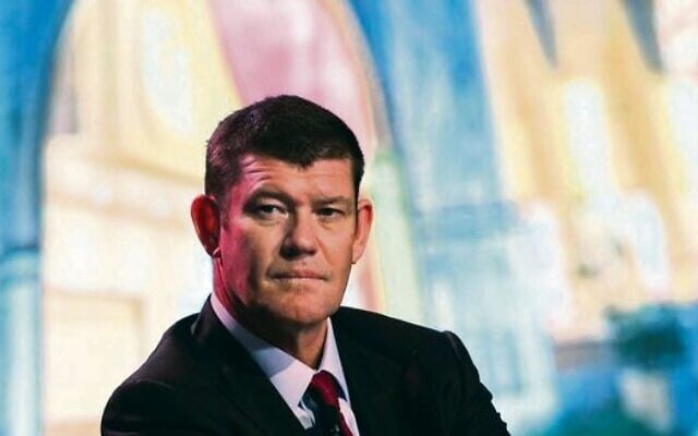 James Packer at a news conference in Macau in 2015. Photo: AP Photo/Kin Cheung James Packer at a news conference in Macau in 2015. Photo: AP Photo/Kin Cheung