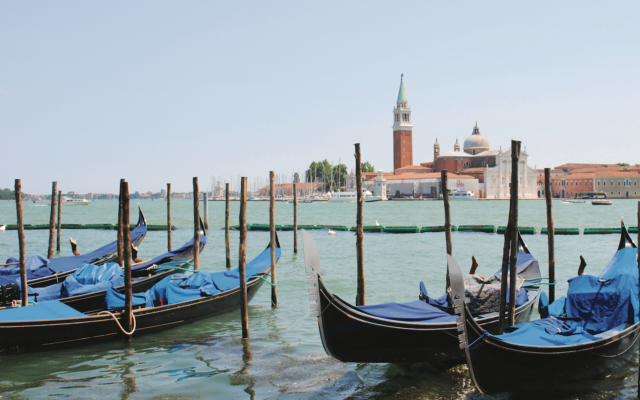 Gondolas in Venice Gondolas in Venice