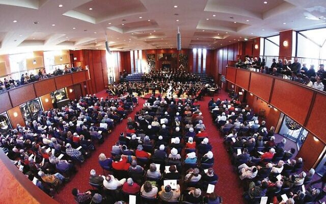 A concert at Temple Beth Israel in 2014. Photo: Peter Haskin A concert at Temple Beth Israel in 2014. Photo: Peter Haskin