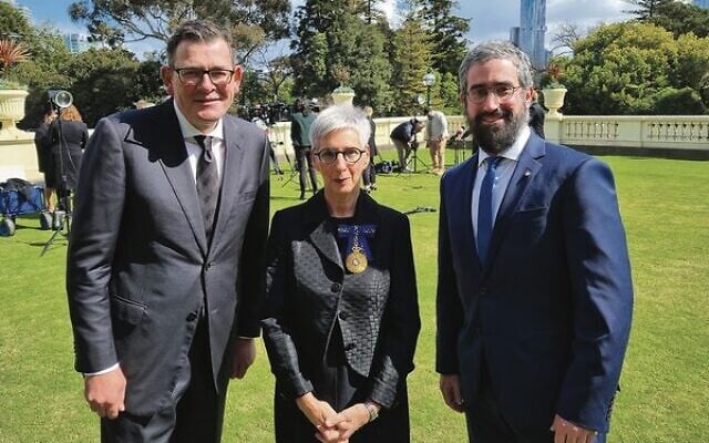 From left: Premier of Victoria Daniel Andrews, Governor of Victoria Linda Dessau and Rabbi Yaakov Glasman. From left: Premier of Victoria Daniel Andrews, Governor of Victoria Linda Dessau and Rabbi Yaakov Glasman.