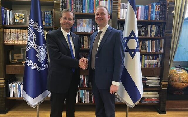 ZFA president Jeremy Leibler (right) with Israel's President Isaac Herzog. ZFA president Jeremy Leibler (right) with Israel's President Isaac Herzog.
