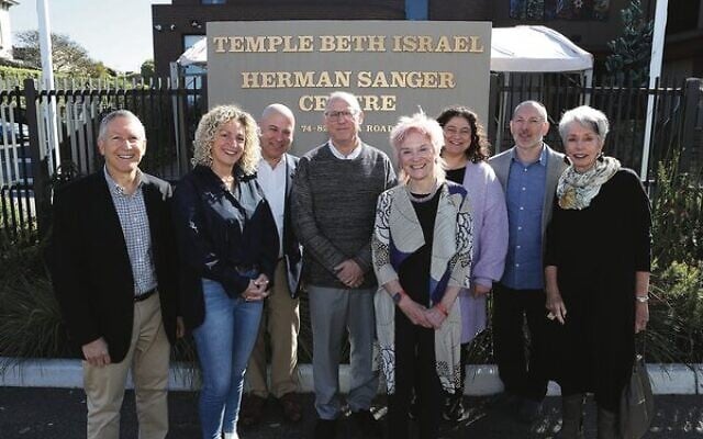 From left, Michael Lawrence (president), Jacky Magid and David Harris (vice-presidents), Rabbi Gary Robuck, Muffy Hand (secretary), Sheryl Rosen (board member), Cantor Michel Laloum and Sandy Benjamin (board member). Photo: Peter Haskin From left, Michael Lawrence (president), Jacky Magid and David Harris (vice-presidents), Rabbi Gary Robuck, Muffy Hand (secretary), Sheryl Rosen (board member), Cantor Michel Laloum and Sandy Benjamin (board member). Photo: Peter Haskin