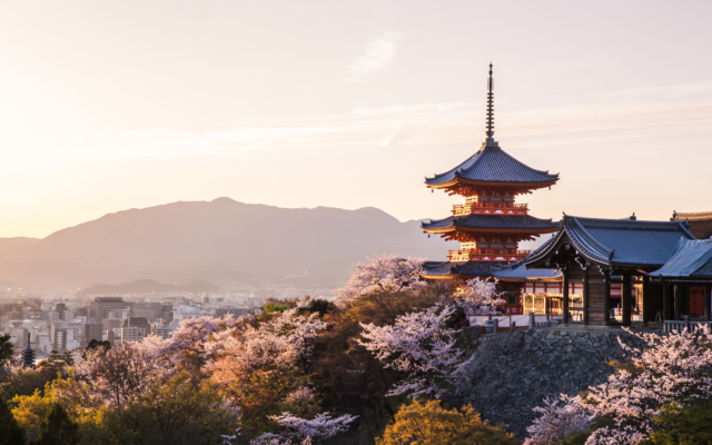 Enjoy the sights of historic Japan with small luxury tours. Enjoy the sights of historic Japan with small luxury tours.