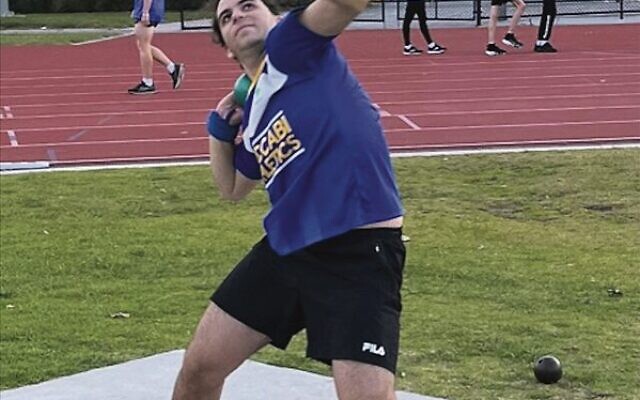 U16 Maccabi shot put athlete Ian Revale. U16 Maccabi shot put athlete Ian Revale.