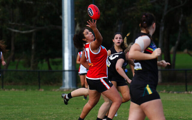 Mia Zielinski playing for the Jackettes in May last year. Photo: Peter Haskin Mia Zielinski playing for the Jackettes in May last year. Photo: Peter Haskin