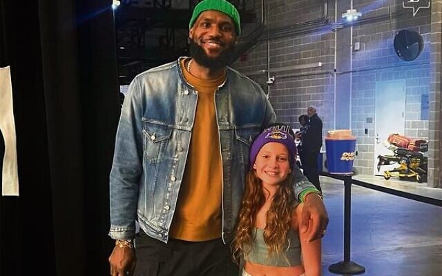 Photo: LA Lakers Twitter Photo: LA Lakers Twitter