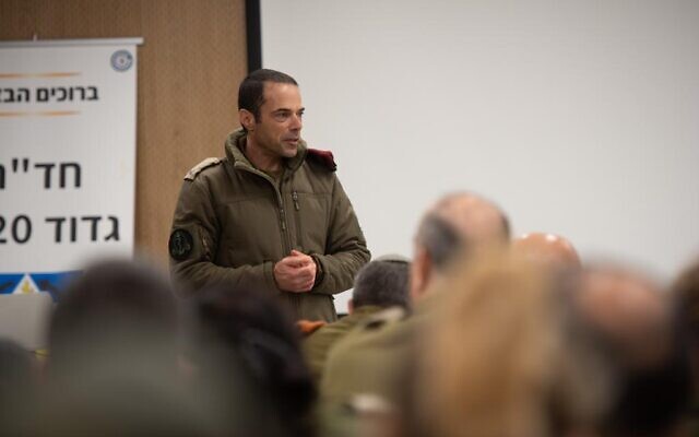 Brig. Gen. Dr. Elon Glassberg speaks to troops ahead of preparations for a field hospital to be set up in Turkey to treat victims of the earthquake. Photo: Israel Defense Forces Brig. Gen. Dr. Elon Glassberg speaks to troops ahead of preparations for a field hospital to be set up in Turkey to treat victims of the earthquake. Photo: Israel Defense Forces