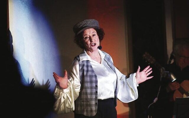 Evelyn Krape performing Balaganeyden – a Polish Yiddish cabaret at the Kadimah Hall. Photo: Peter Haskin Evelyn Krape performing Balaganeyden – a Polish Yiddish cabaret at the Kadimah Hall. Photo: Peter Haskin