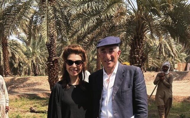 Rick Sopher and his wife Carol in Medina.
Photo: Courtesy of the Sophers, Jewish Chronicle Rick Sopher and his wife Carol in Medina.
Photo: Courtesy of the Sophers, Jewish Chronicle