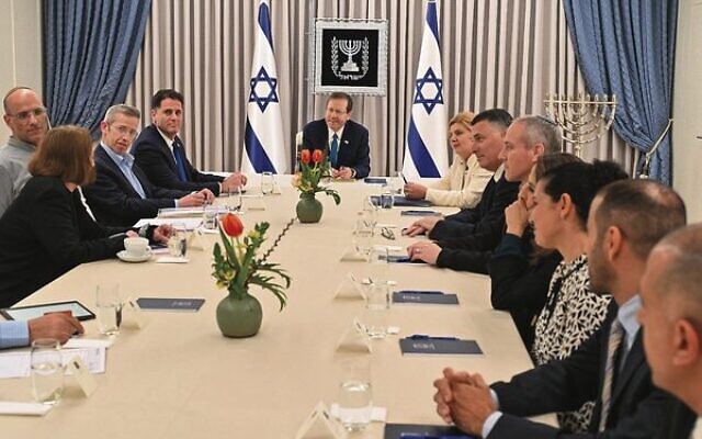 President Isaac Herzog hosts delegations from Likud, Yesh Atid and National Unity for judicial negotiations at his residence in Jerusalem. Photo: Kobi Gideon/GPO President Isaac Herzog hosts delegations from Likud, Yesh Atid and National Unity for judicial negotiations at his residence in Jerusalem. Photo: Kobi Gideon/GPO