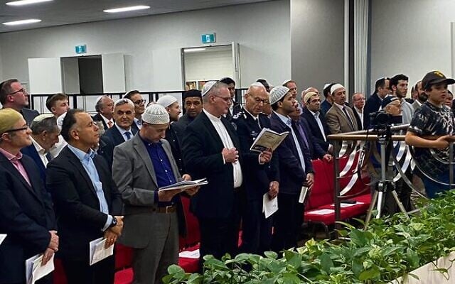 Guests taking part in the Iftar-Shabbat service. Guests taking part in the Iftar-Shabbat service.