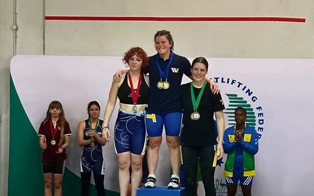 Ashley Kolomoisky (left) on the podium in Townsville. Ashley Kolomoisky (left) on the podium in Townsville.