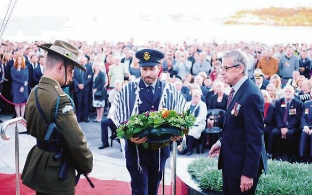 Rabbi Yossi Friedman led the dawn service in Coogee on Anzac Day. Rabbi Yossi Friedman led the dawn service in Coogee on Anzac Day.