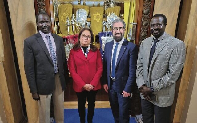 From left: Peter Pal, Ines Almeida, Rabbi Yaakov Glasman and Pech Kuichloch. From left: Peter Pal, Ines Almeida, Rabbi Yaakov Glasman and Pech Kuichloch.