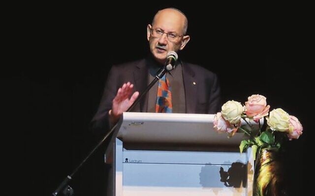 Jeremy Jones, speaking at an Iftar dinner hosted by the Foundation for Islamic Studies and Information. Jeremy Jones, speaking at an Iftar dinner hosted by the Foundation for Islamic Studies and Information.