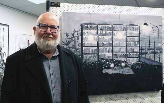 Harry Aizenberg at the exhibition launch, next to his painting 1939. Harry Aizenberg at the exhibition launch, next to his painting 1939.