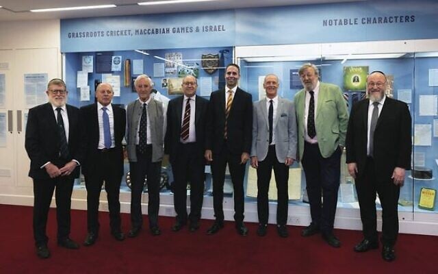 From left: Mandy Yachad, Dennis Gamsy, Mike Brearley, Daniel Lightman, Zaki Cooper, Julien Wiener, Stephen Fry, Chief Rabbi Sir Ephraim Mirvis.
Photo: MCC/Jed Leicester From left: Mandy Yachad, Dennis Gamsy, Mike Brearley, Daniel Lightman, Zaki Cooper, Julien Wiener, Stephen Fry, Chief Rabbi Sir Ephraim Mirvis.
Photo: MCC/Jed Leicester