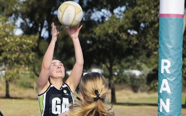 Maccabi's Hannah Vasin takes a catch on the run versus the NSW Orcas last Saturday. Photo: Shane Desiatnik Maccabi's Hannah Vasin takes a catch on the run versus the NSW Orcas last Saturday. Photo: Shane Desiatnik