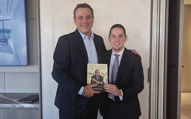 Steve Kamper with NSW Jewish Board of Deputies president David Ossip. Steve Kamper with NSW Jewish Board of Deputies president David Ossip.