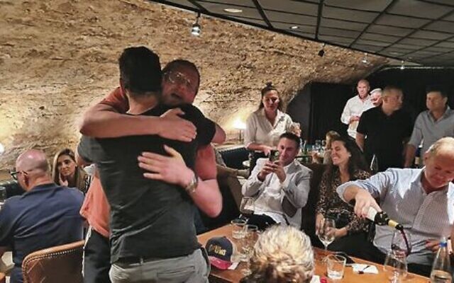 Rabbi Kahn hugs the lead commander of special forces unit, Shayetet 13. Rabbi Kahn hugs the lead commander of special forces unit, Shayetet 13.