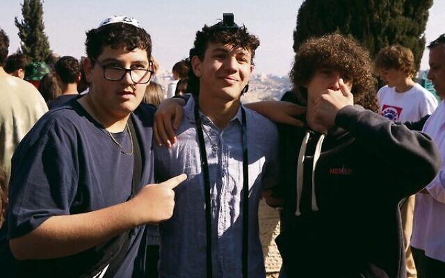 Jayden Monas (centre) on BJE's Nesiah Israel program. Jayden Monas (centre) on BJE's Nesiah Israel program.