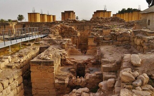Ruins near Hisham's Palace, Jericho.
Photo: Zairon/Wikimedia commons Ruins near Hisham's Palace, Jericho.
Photo: Zairon/Wikimedia commons
