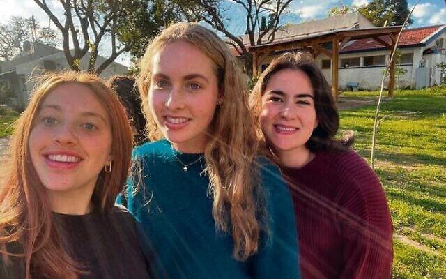 Mimi Baron (centre) with friends on a Shabbaton at a partnering mechina. Mimi Baron (centre) with friends on a Shabbaton at a partnering mechina.