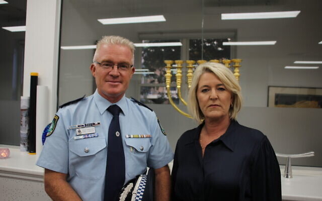 Deputy Commissioner Mal Lanyon and Police Minister Yasmin Catley at Emanuel Synagogue. Photo: Gareth Narunsky Deputy Commissioner Mal Lanyon and Police Minister Yasmin Catley at Emanuel Synagogue. Photo: Gareth Narunsky