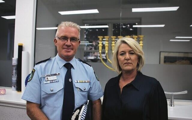 Deputy Commissioner Mal Lanyon and Police Minister Yasmin Catley at Emanuel Synagogue. Photo: Gareth Narunsky Deputy Commissioner Mal Lanyon and Police Minister Yasmin Catley at Emanuel Synagogue. Photo: Gareth Narunsky