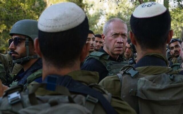 Defence Minister Yoav Gallant meets troops on the Gaza border on October 10.
Photo: Ariel Hermoni/Defence Ministry Defence Minister Yoav Gallant meets troops on the Gaza border on October 10.
Photo: Ariel Hermoni/Defence Ministry