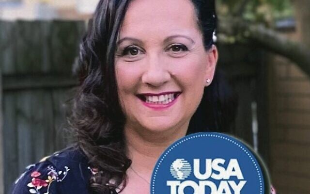 Joanne Levy's nom de plume is Joanne Dannon. Joanne Levy's nom de plume is Joanne Dannon.