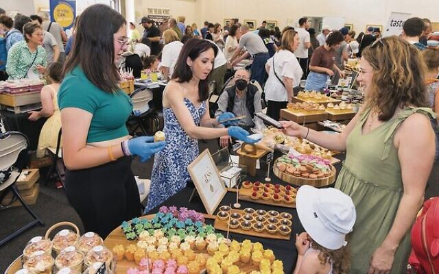 Shalom Jewish Food Festival. Photo: Sam Babus Shalom Jewish Food Festival. Photo: Sam Babus