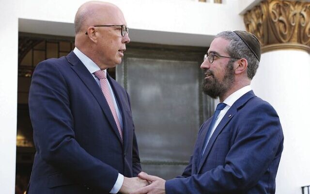 Opposition Leader Peter Dutton and Rabbi Yaakov Glasman outside St Kilda Shule. Opposition Leader Peter Dutton and Rabbi Yaakov Glasman outside St Kilda Shule.