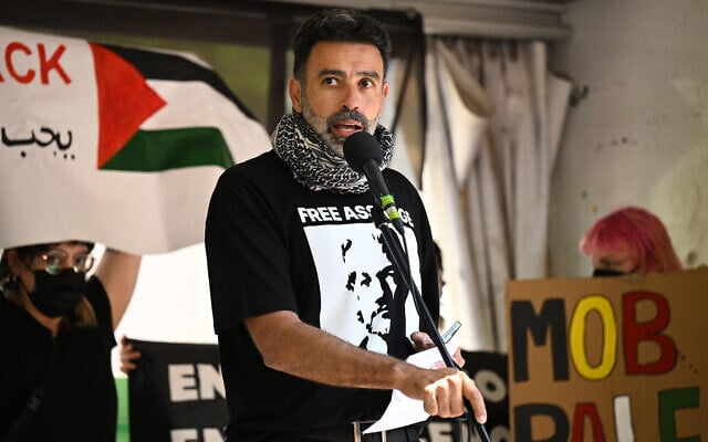 Nasser Mashni, president of the Australian Palistine Advocacy Network. Photo: AAP Image/James Ross Nasser Mashni, president of the Australian Palistine Advocacy Network. Photo: AAP Image/James Ross