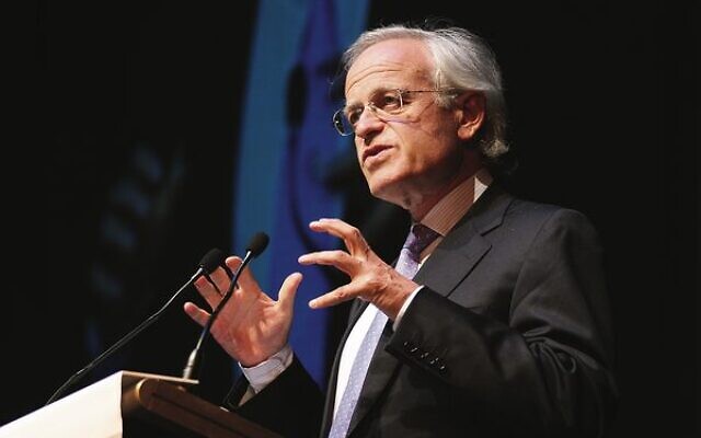 Dr Martin Indyk delivers the Gandel Oration in Melbourne in 2007.
Photo: Peter Haskin Dr Martin Indyk delivers the Gandel Oration in Melbourne in 2007.
Photo: Peter Haskin