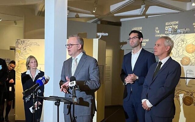From left: Jillian Segal, Prime Minister Anthony Albanese, Member for Macnamara Josh Burns and Minister for Multiculturalism Andrew Giles at the Sydney Jewish Museum. From left: Jillian Segal, Prime Minister Anthony Albanese, Member for Macnamara Josh Burns and Minister for Multiculturalism Andrew Giles at the Sydney Jewish Museum.