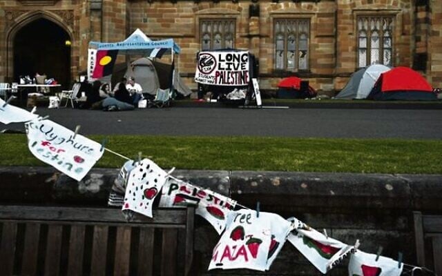Class action against the University of Sydney will be launched imminently. Photo: AAP Image/Dean Lewins Class action against the University of Sydney will be launched imminently. Photo: AAP Image/Dean Lewins