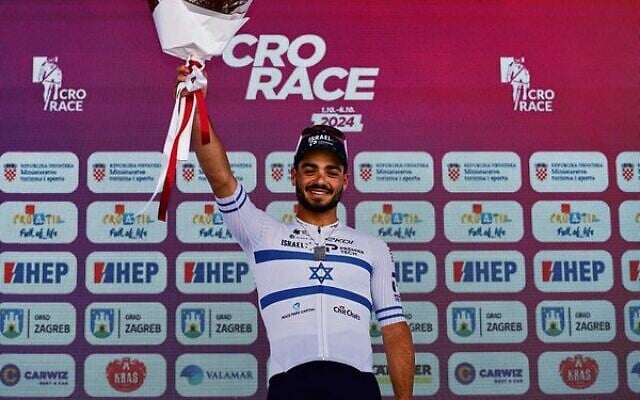 2024 CRO Race stage six winner Oded Kogut celebrates on the podium.
Photo: Rafa Gomez/Sprint Cycling 2024 CRO Race stage six winner Oded Kogut celebrates on the podium.
Photo: Rafa Gomez/Sprint Cycling