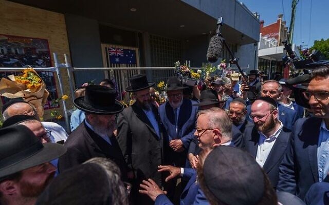 Prime Minister Anthony Albanese visiting the Adass Israel synagogue. Prime Minister Anthony Albanese visiting the Adass Israel synagogue.