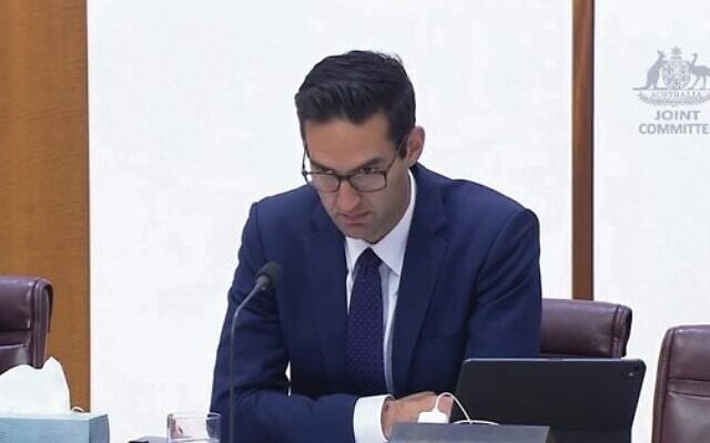 Macnamara MP Josh Burns questioning university representatives at the inquiry. Macnamara MP Josh Burns questioning university representatives at the inquiry.