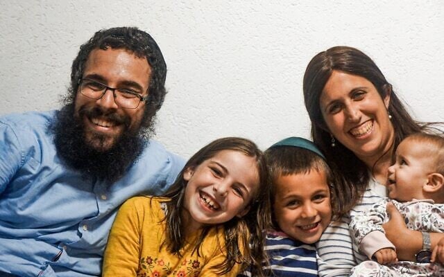 Rabbi Dr Sholom Shuchat with his family Rabbi Dr Sholom Shuchat with his family