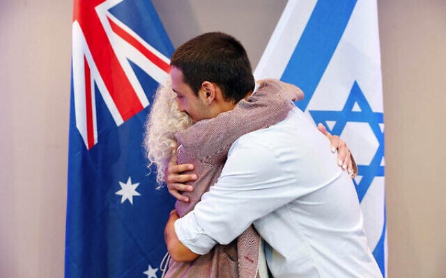 UIA Australia federal president Esther Frenkiel and Israeli returned hostage Liam Or embrace. Photo: Peter Haskin UIA Australia federal president Esther Frenkiel and Israeli returned hostage Liam Or embrace. Photo: Peter Haskin