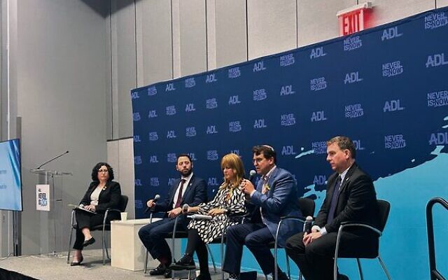 From left: Susan Heller Pinto, Phil Rosenberg, Wendy Kahn, Daniel Aghion, Richard Marceau. From left: Susan Heller Pinto, Phil Rosenberg, Wendy Kahn, Daniel Aghion, Richard Marceau.