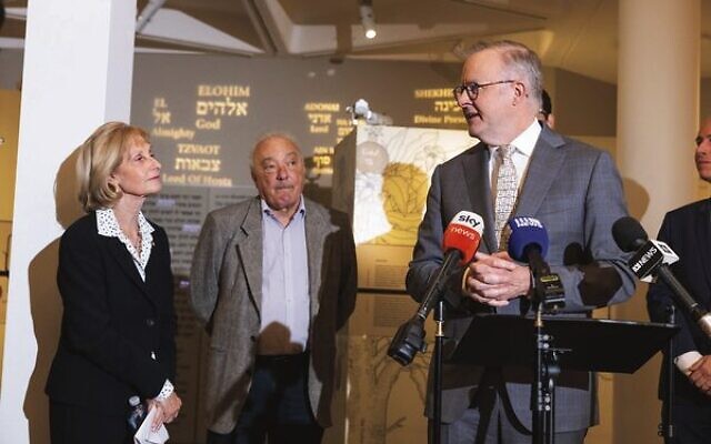 Mike Freelander (centre) with antisemitism envoy Jillian Segal and Prime Minister Anthony Albanese at the Sydney Jewish Museum. Photo: Giselle Haber Mike Freelander (centre) with antisemitism envoy Jillian Segal and Prime Minister Anthony Albanese at the Sydney Jewish Museum. Photo: Giselle Haber