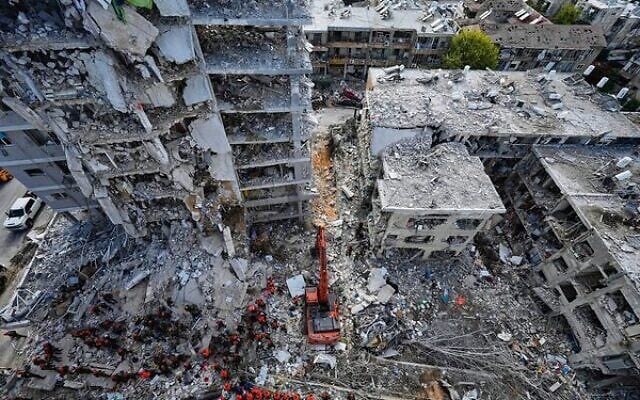 Damage caused by an Iranian missile strike in Bat Yam, central Israel.
Photo: AP Photo/Baz Ratner Damage caused by an Iranian missile strike in Bat Yam, central Israel.
Photo: AP Photo/Baz Ratner