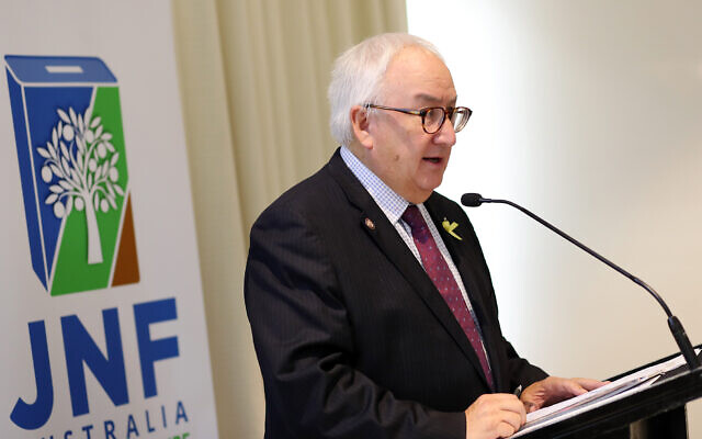 Michael Danby addresses a JNF luncheon in Melbourne on June 26. Photo: Peter Haskin Michael Danby addresses a JNF luncheon in Melbourne on June 26. Photo: Peter Haskin