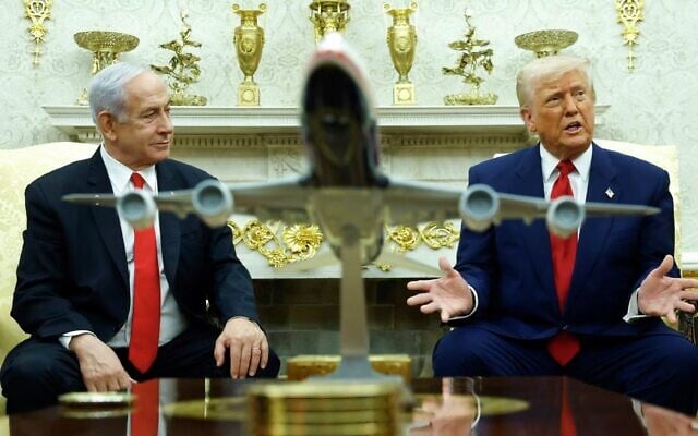 U.S. President Donald Trump speaks alongside Israeli Prime Minister Benjamin Netanyahu with a model of Air Force One between them, during a meeting at White House, April 7, 2025. (Kevin Dietsch/Getty Images) U.S. President Donald Trump speaks alongside Israeli Prime Minister Benjamin Netanyahu with a model of Air Force One between them, during a meeting at White House, April 7, 2025. (Kevin Dietsch/Getty Images)