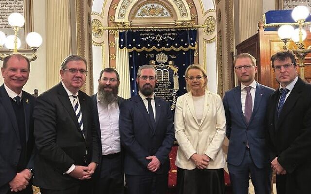 From left: David Southwick MP, Senator Paul Scarr, Rabbi Dovid Gutmick, Rabbi Yaakov Glasman, Opposition leader Susan Ley MP, Senator James Paterson, ECAJ President Daniel Aghion. Photo: Sharyn Kolieb From left: David Southwick MP, Senator Paul Scarr, Rabbi Dovid Gutmick, Rabbi Yaakov Glasman, Opposition leader Susan Ley MP, Senator James Paterson, ECAJ President Daniel Aghion. Photo: Sharyn Kolieb