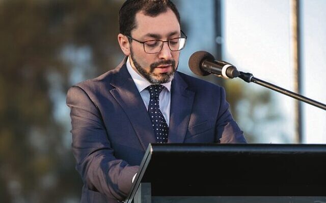 Rabbi Benjamin Elton. Rabbi Benjamin Elton.