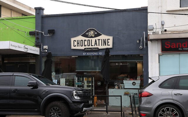 Chocolatine on Kooyong Rd Caulfield has lost it's Kosher certification. Photo: Peter Haskin Chocolatine on Kooyong Rd Caulfield has lost it's Kosher certification. Photo: Peter Haskin